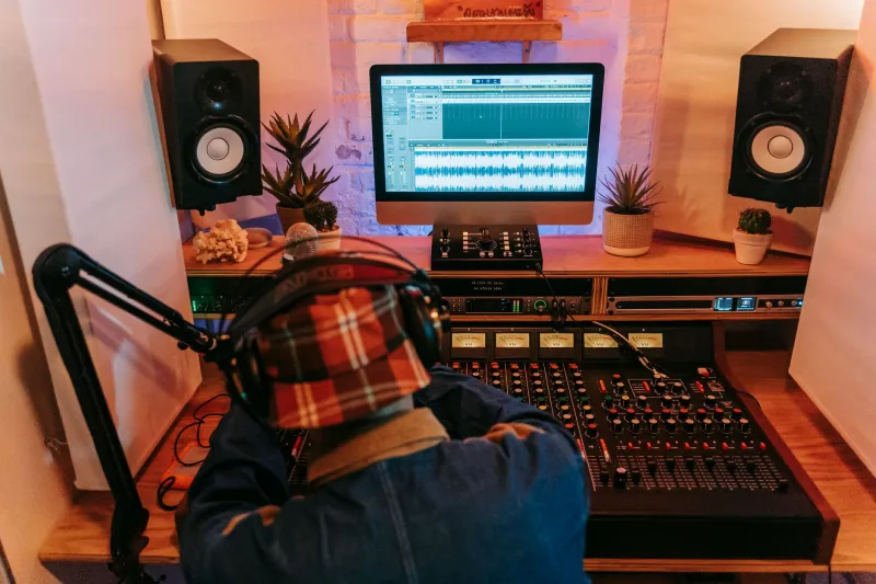 Leaving Brooklyn for the Japanese Alps: The American Artists Who Found Their Sound in Nagano